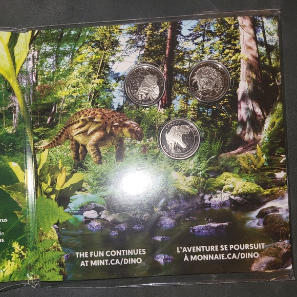 "Discover Canada's Dinosaurs" Coin Set - Picture 3 of 4